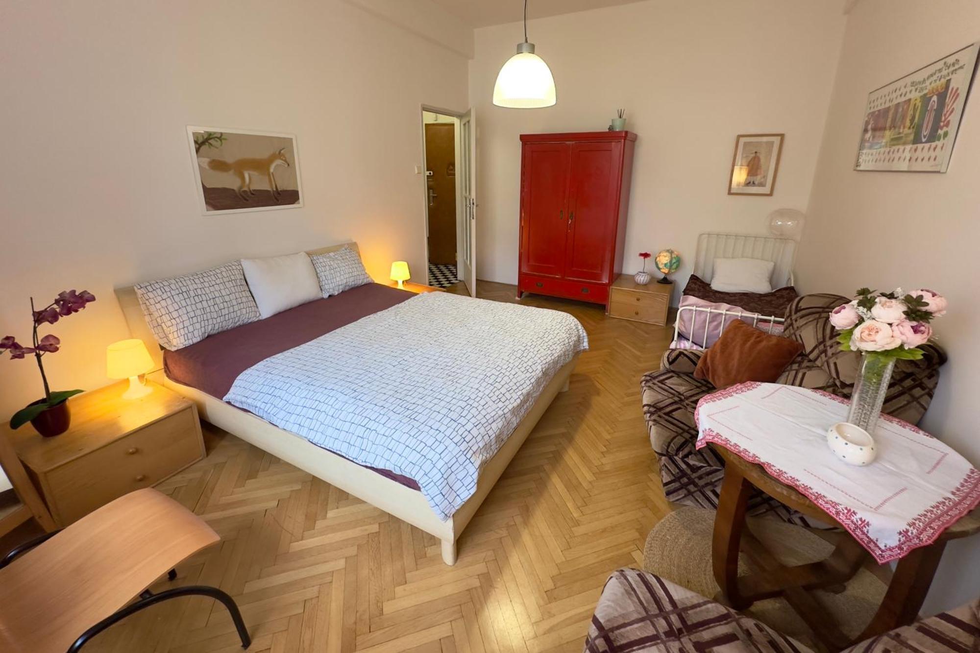 פראג Apartment Sedlcanska - You Will Save Money Here - Equipped With Antique Furniture מראה חיצוני תמונה