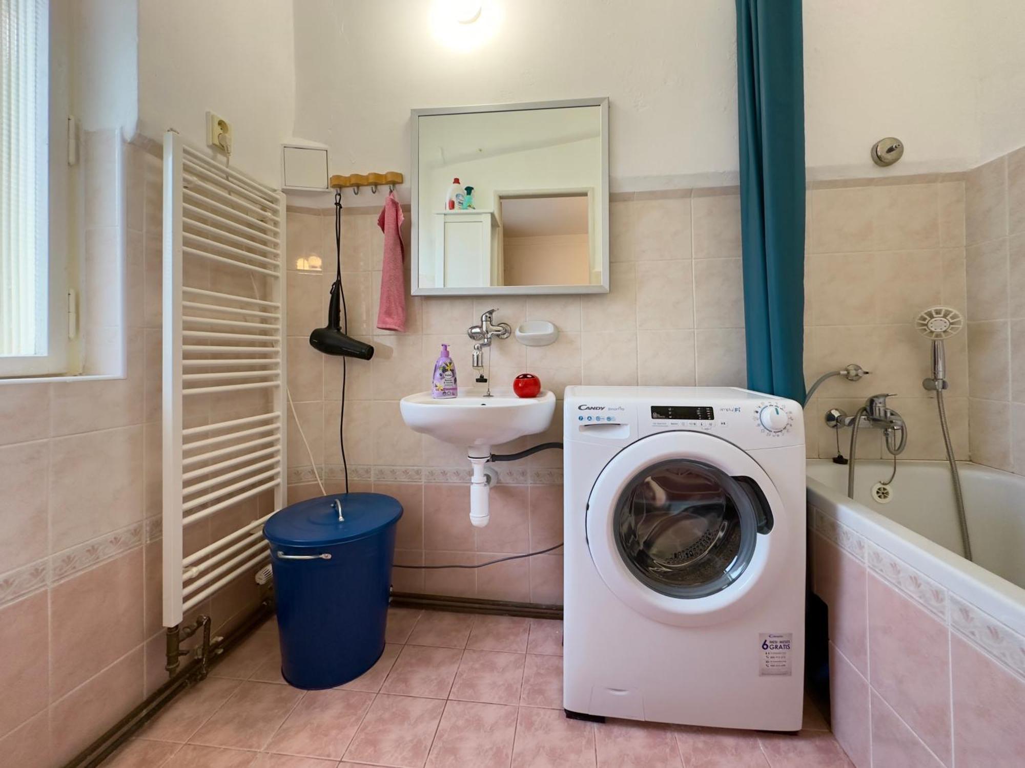 פראג Apartment Sedlcanska - You Will Save Money Here - Equipped With Antique Furniture מראה חיצוני תמונה