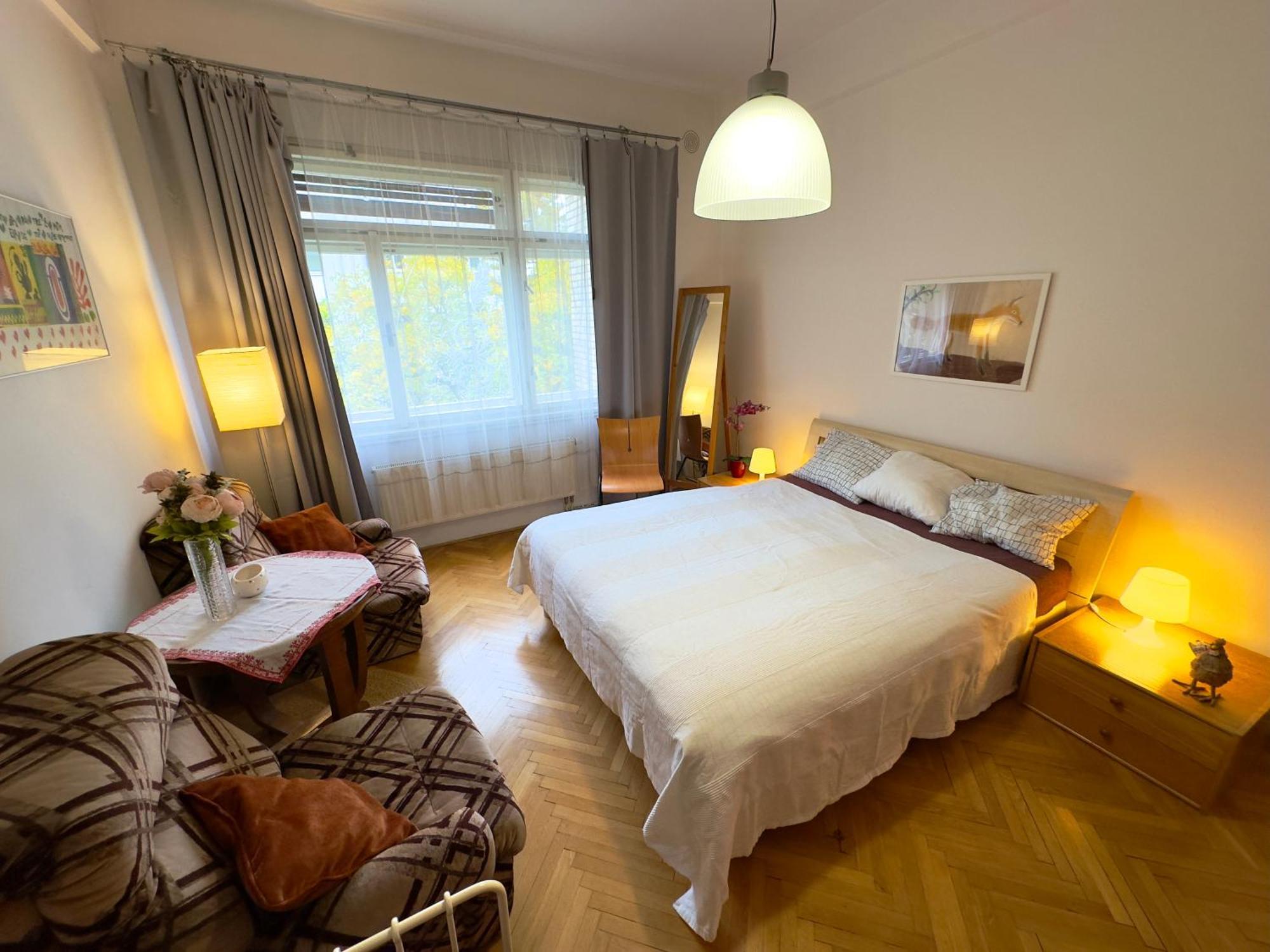 פראג Apartment Sedlcanska - You Will Save Money Here - Equipped With Antique Furniture מראה חיצוני תמונה